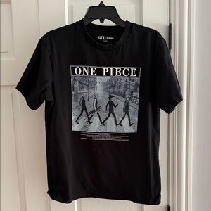 Anime Uniqlo ONE PIECE Black Graphic Tee - Black